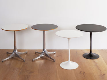 Pedestal & Tulip Side Table / Herman Miller, Knoll