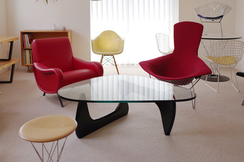 Noguchi Coffee Table / Herman Miller | BUILDING