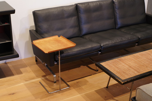 Tray Table #4950 / Herman Miller | BUILDING
