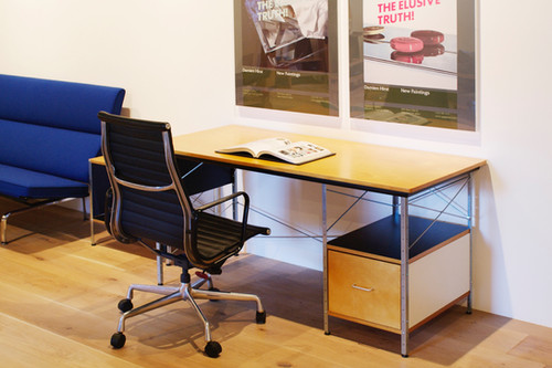 Eames Desk Unit / Herman Miller | BUILDING