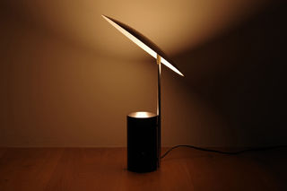 Half Nelson Lamp / Modernica | BUILDING