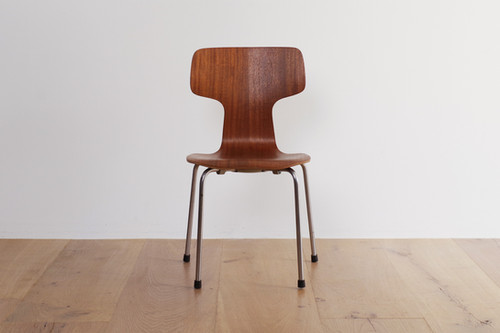 Children's T Chair - model 3123 / Fritz Hansen | BUILDING