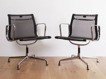 Aluminum Group Chair / Vitra