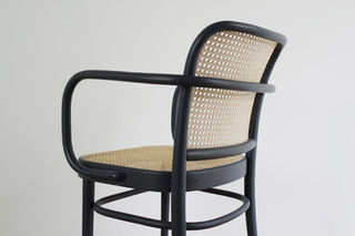 No.811 Arm Chair / TON | BUILDING