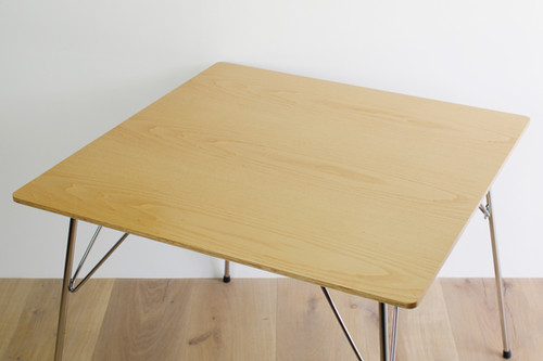 Herman Miller イームズ DTM-2 テーブル vitra DTM-2 / Herman Miller, Vitra | BUILDING