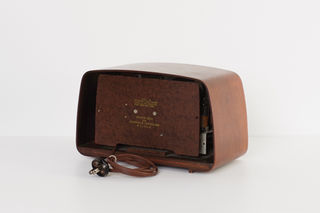 Radio model 588A / Emerson Radio Corporation | BUILDING