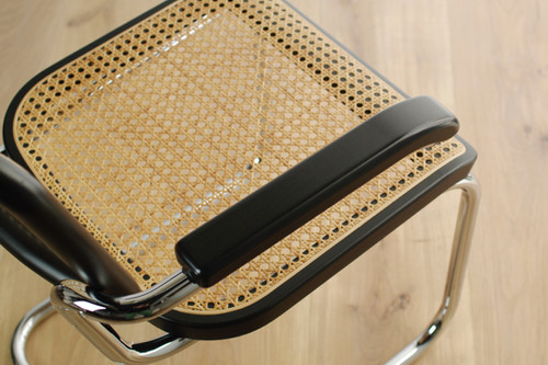 S64 / Thonet | BUILDING