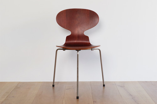 Ant Chair / Fritz Hansen | BUILDING