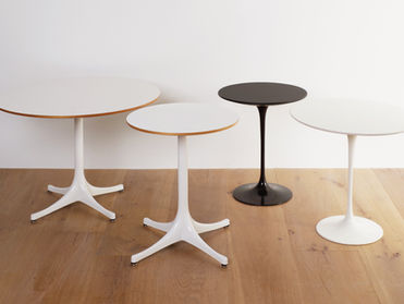 サイドテーブルが各種入荷しました。