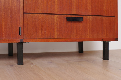 Made to Measure - Unit Shelf / UMS-Pastoe | BUILDING
