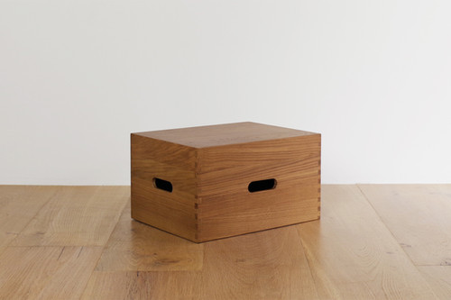 カッシーナ Cassina LC14 MAISON DU BRÉSIL LC14 Maison du Brésil by Le Corbusier oak stool in beige