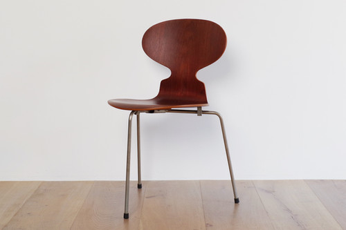 Ant Chair / Fritz Hansen | BUILDING