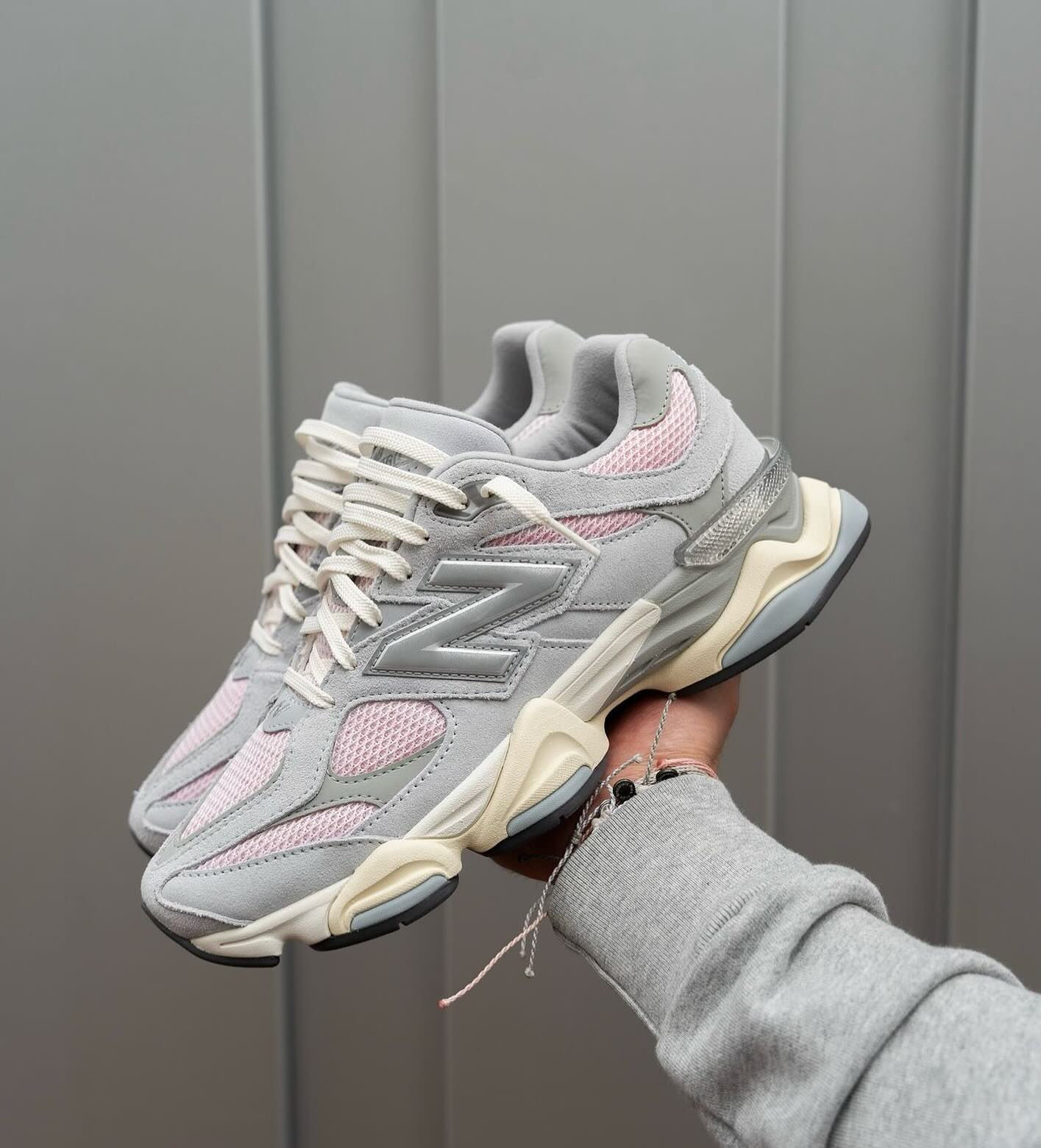 New Balance 9060 ‘Granite Pink’