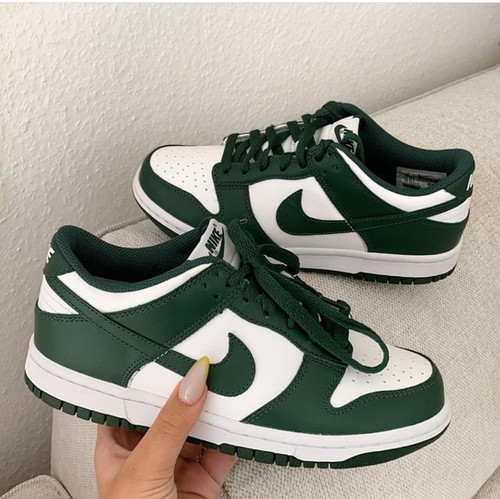 low dunk nike green