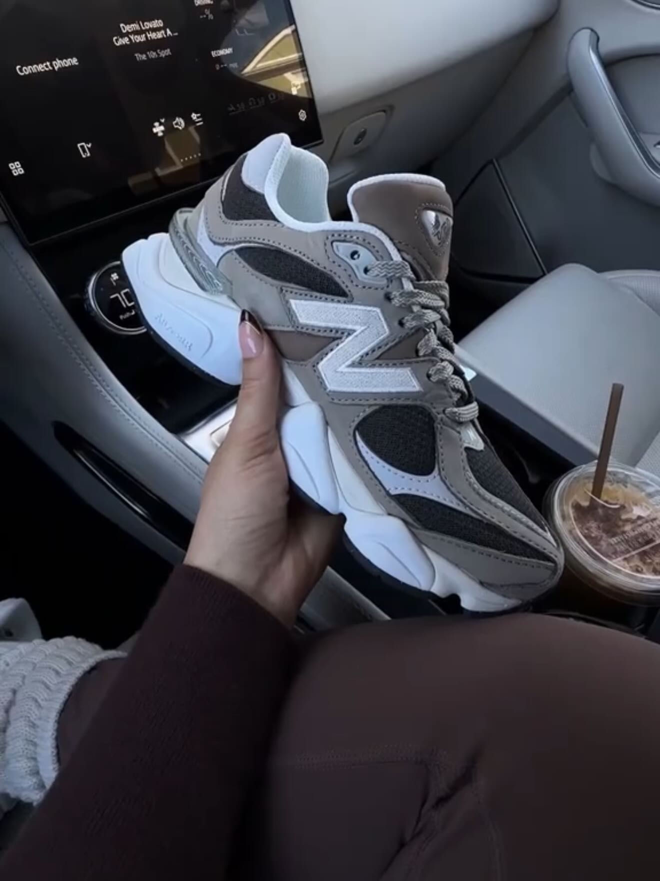 New Balance 9060 ‘Arid Stone Black Cement’