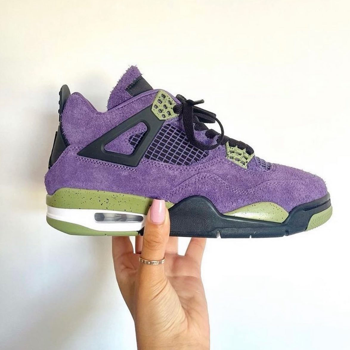 Air Jordan 4 “Canyon Purple”