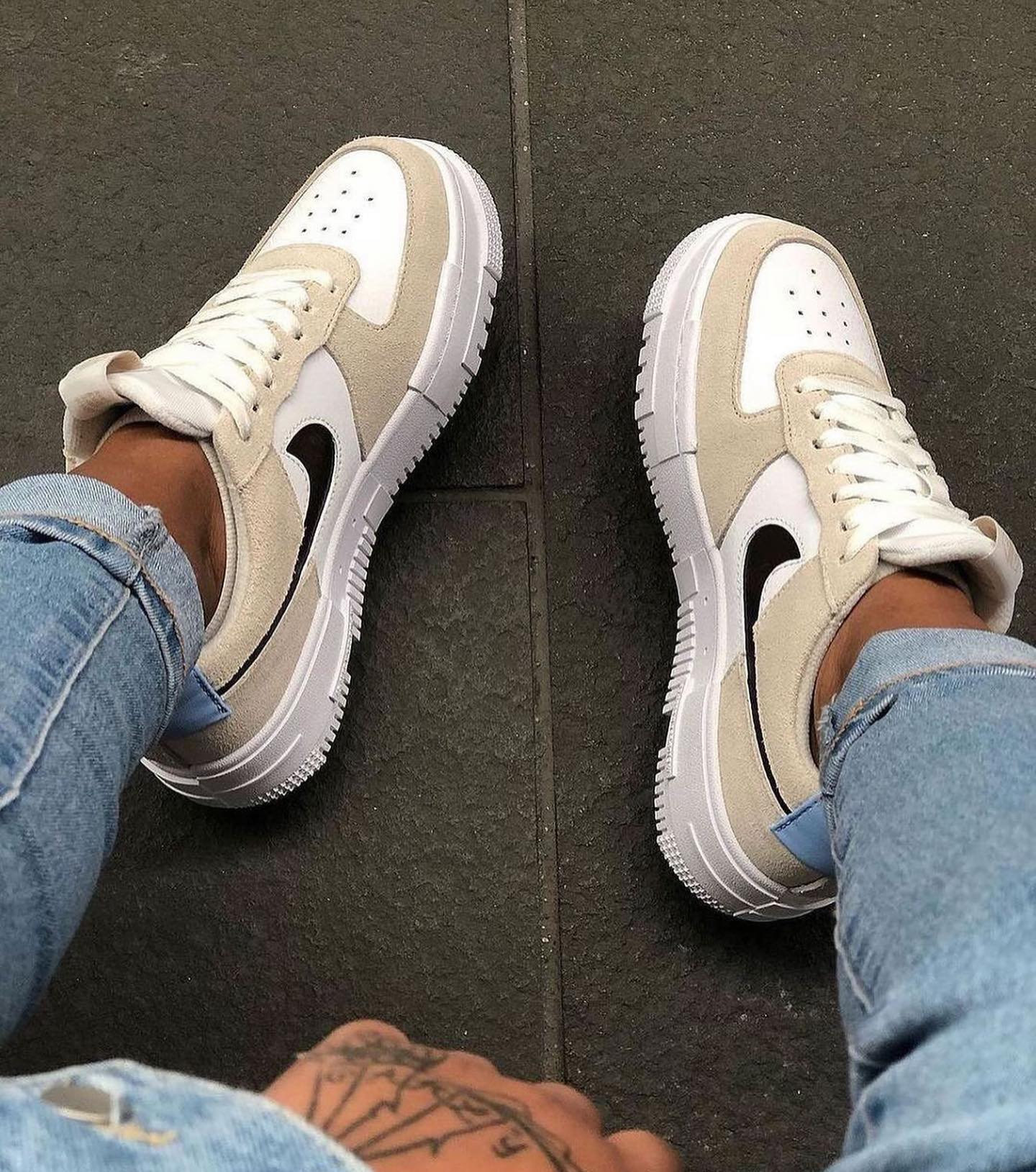 NIKE AIR FORCE 1 Pixel - Desert Sand | BreakingSoles