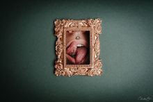 Körperstellen in kleinen Bilderrahmen