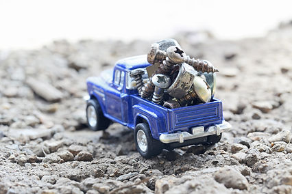 Ostamme_metalliromu_kierratys_aanekoski_hinta_koukkuniemi_noutopalvelu_kuorma-auto_volvo_romut_pois