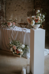 wedding ceremony floral decor