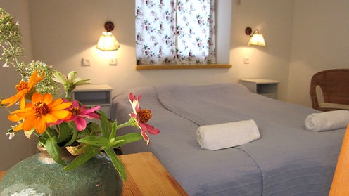 Room Kibbutz Neot Smadar.jpg