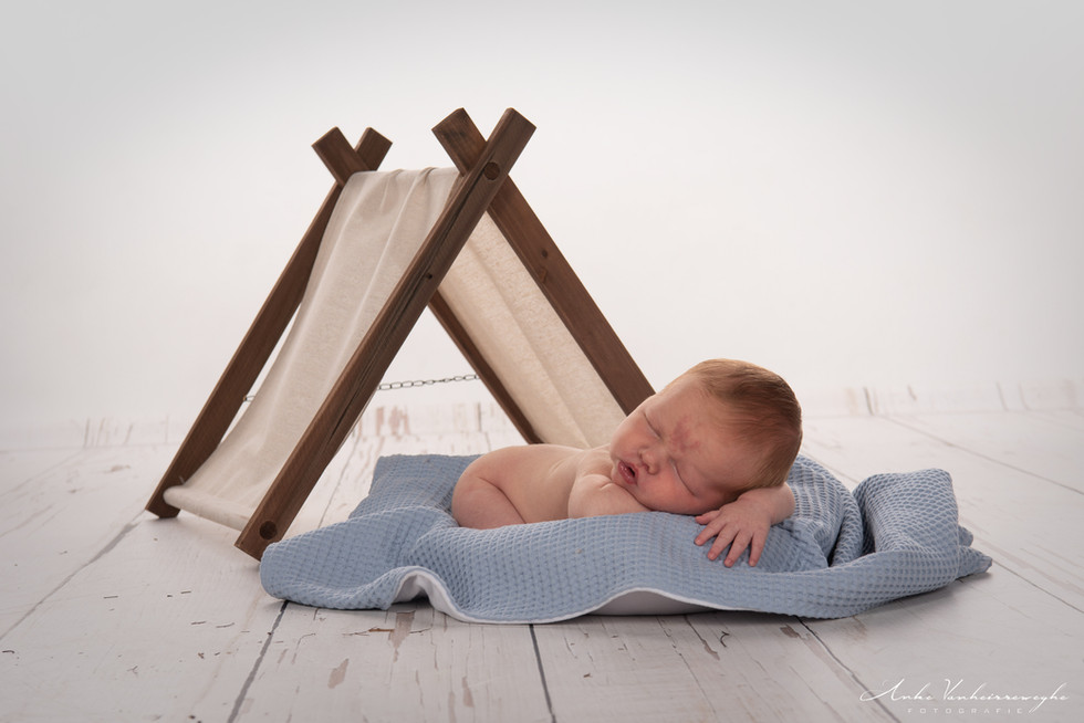 Marcel newborn baby fotografie babyfoto newbornreportage Foto Anke Zulte Waregem Sint-Eloois-Vijve Deinze Kruishoutem Dentergem Oeselgem Oudenaarde Stulens Yves Vervaecke Foto Yannick gezinsfoto familiefoto mama dochter zoon