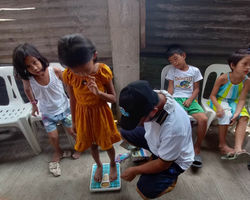 weighing kids_edited