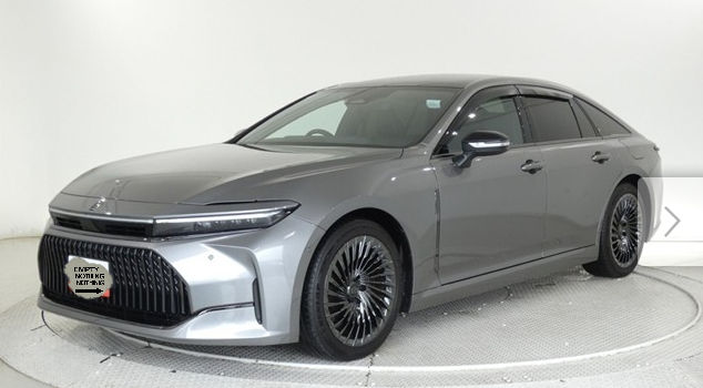 Toyota Crown Sedan 2024 – 2.5 Z Hybrid