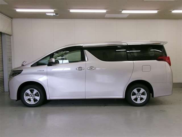 Thumbnail: Toyota Alphard 2021 – Hybrid 2.5 X E-Four 