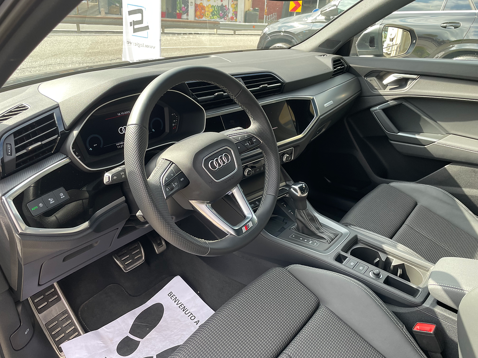 Miniatura: AUDi Q3 Sportback 35 TDI 150cv S tronic "S LINE EDITION"