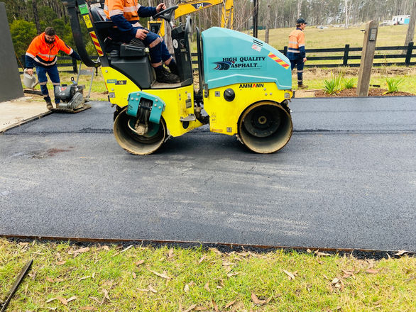 High Quality Asphalt using Roller on an asphalt driveway in Mulgoa, NSW