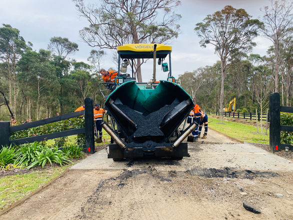 High Quality Asphalt Paver Mulgoa Drive way