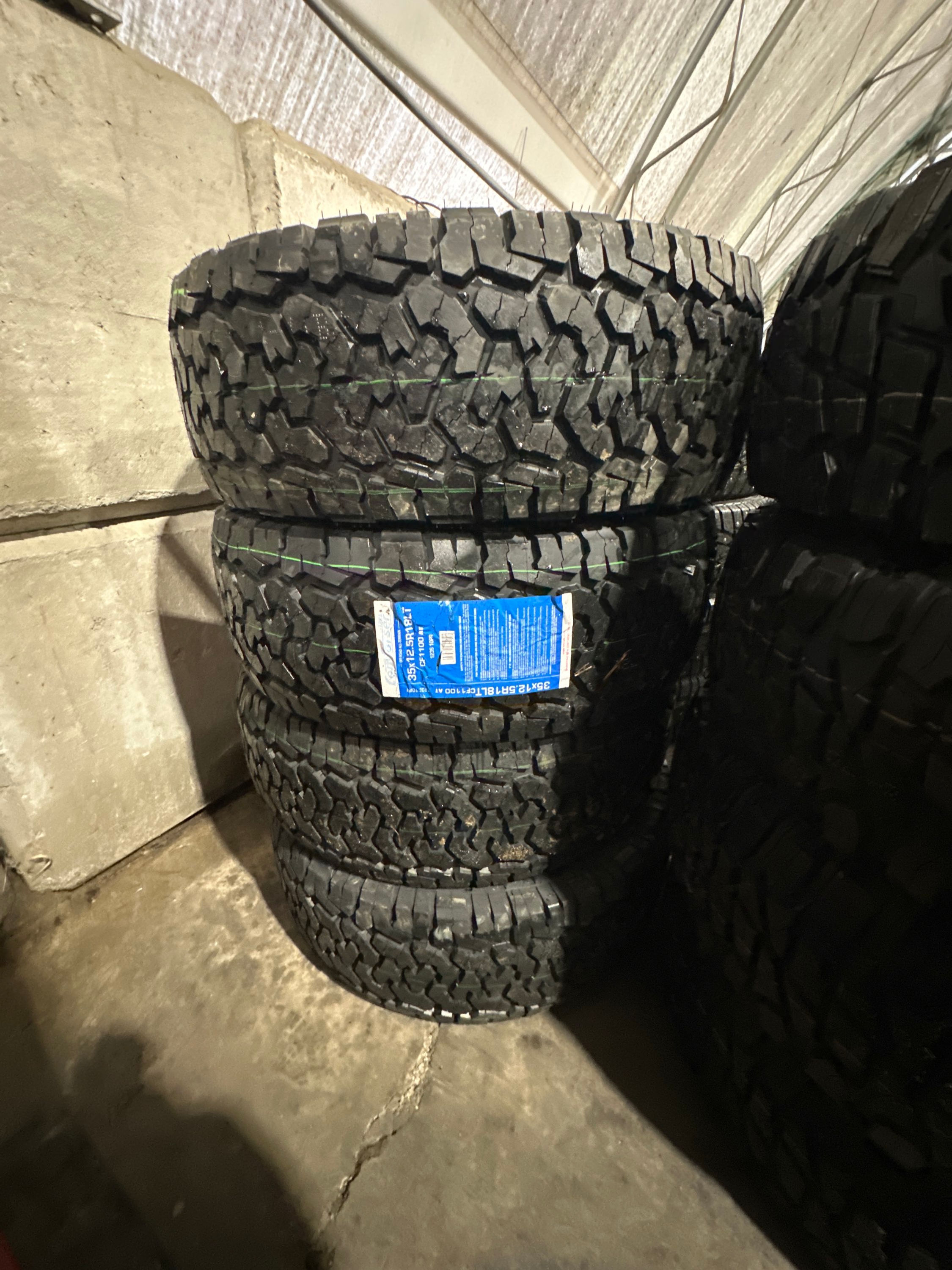 Set of 4- 35/12.5/18 Comforser 10 Ply  