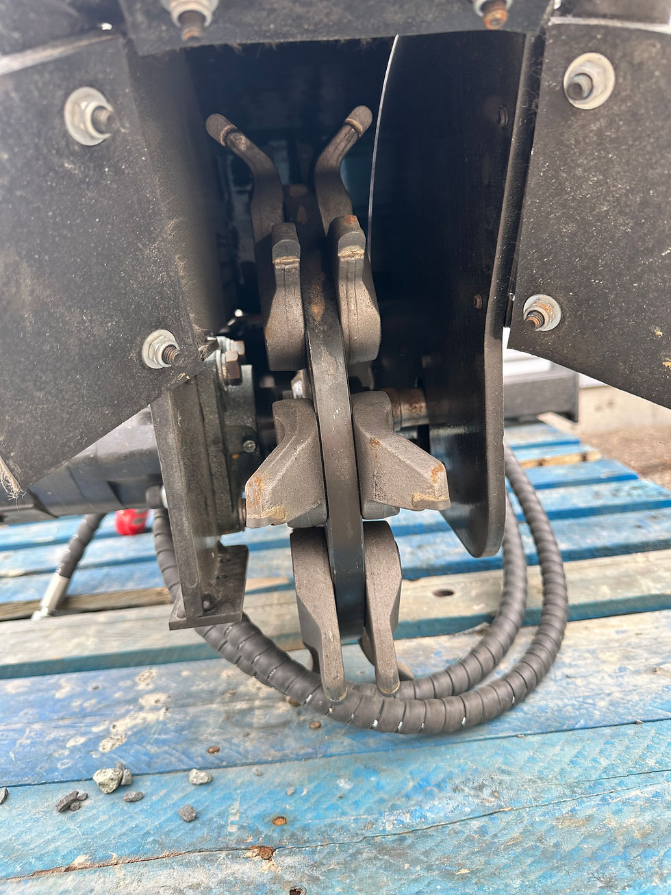 Thumbnail: Skid steer stump grinder
