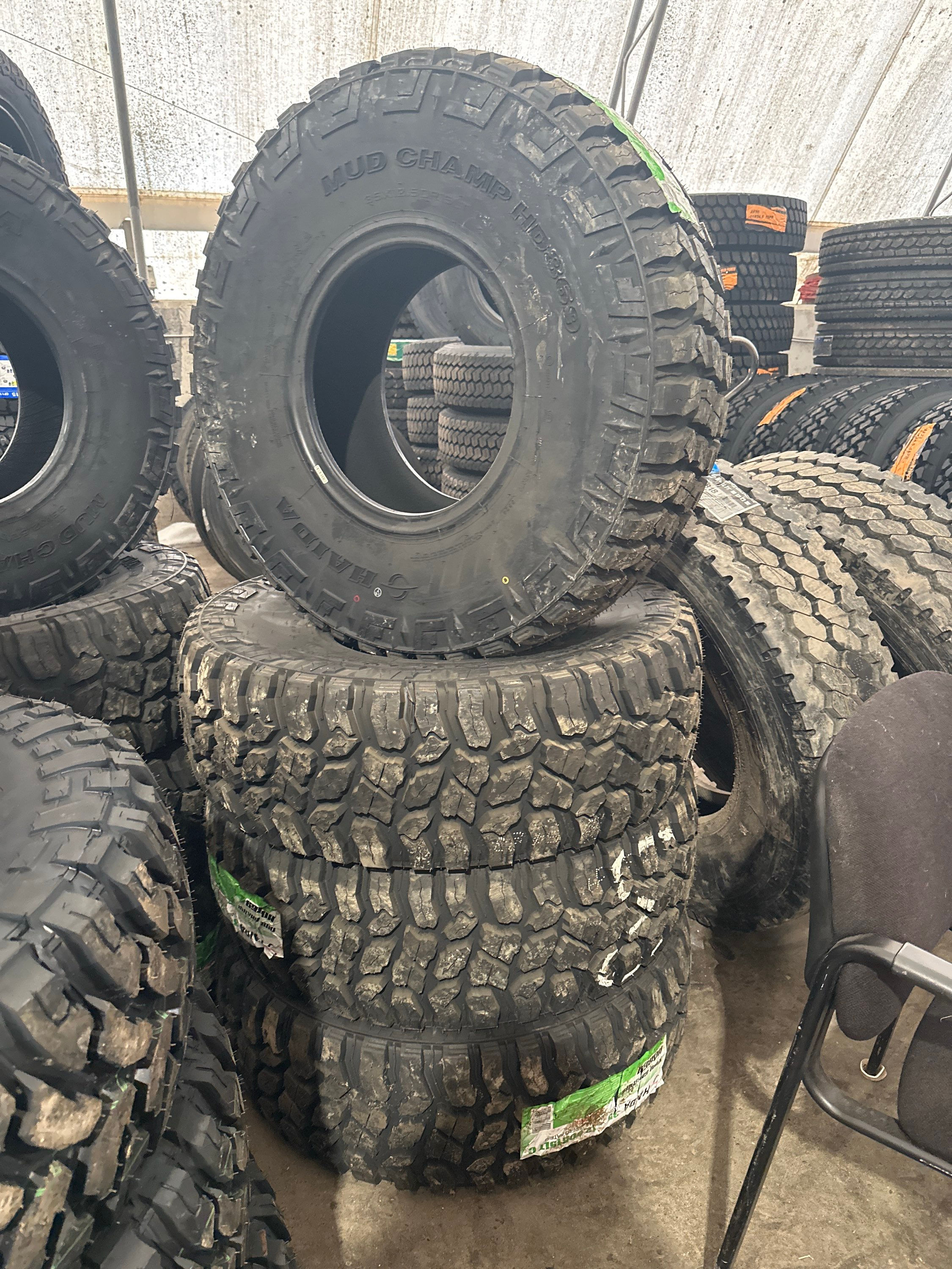 Set of 4- 35/12.5/15 Comforser 6Ply 