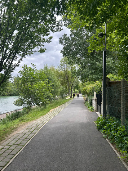 éclairage public de jour à Lagny sur Marne © Praxys et l'Heure bleue