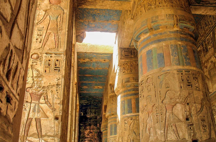 luxor1.png