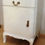 Miniatura: Mesa de luz shabby chic
