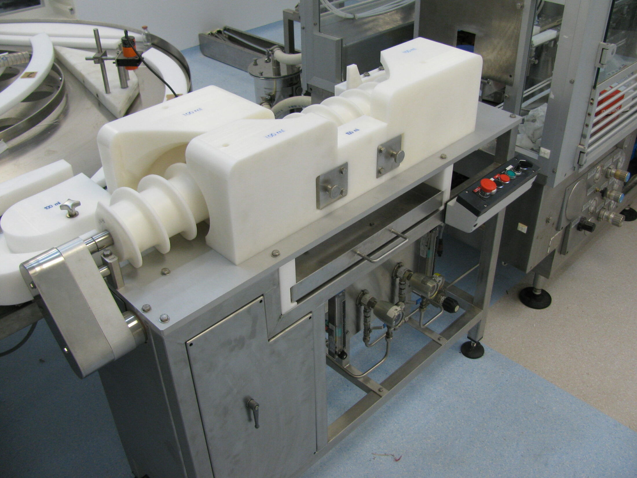 STD-18 - Retourneur de flacons