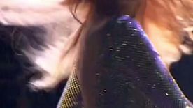 Chỉ nên nghe đúng các bài nhạc tích cực thôi nha