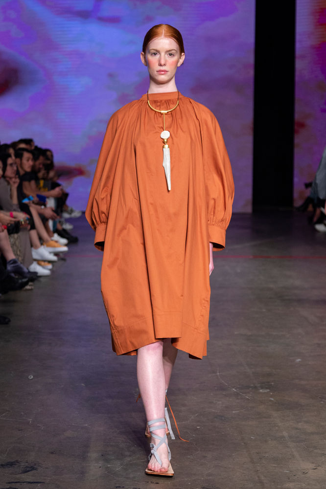 Julia y Renata presentan su colección Primavera 2020 inspirada en la v