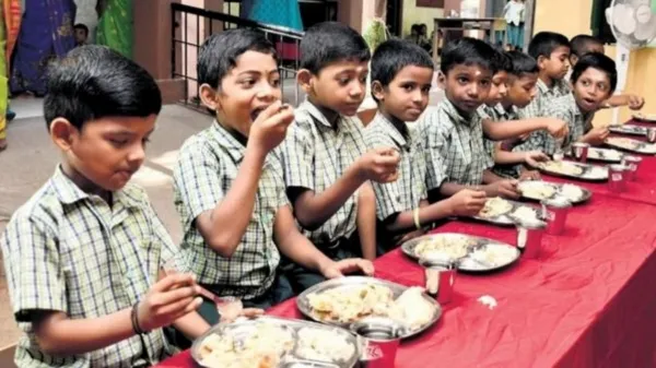 காமராஜர் காலை உணவுத் திட்டம்: ஒரு மாணவருக்கு கிடைக்கும் ஊட்டச்சத்து எவ்வளவு?
