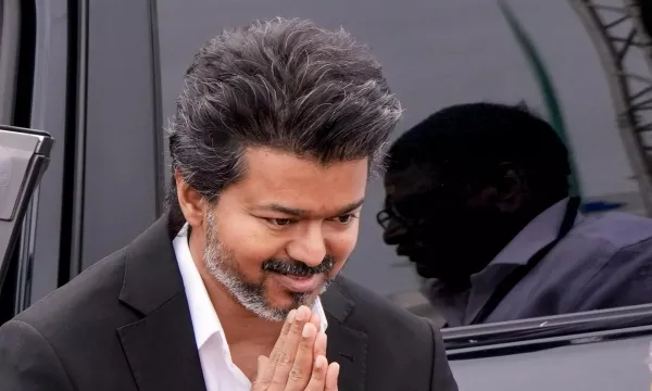 விஜய் காதுக்கு போன விஷயம்.. “தப்பு பண்ணிட்டோமோ?” எம்எல்ஏ கார் விவகாரத்தில் முதல்வருக்கு ஷாக்!