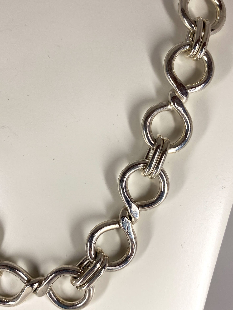Thumbnail: FIGURE 8 TWIST LINK SILVER CHAIN