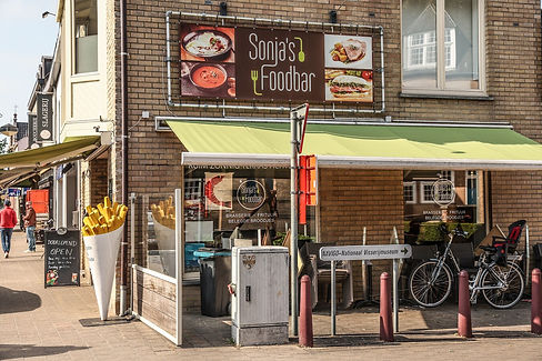frituur-sonja-s-foodbar-in-oostduinkerke.jpeg