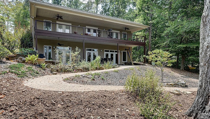 Lake Keowee Private Waterfront
