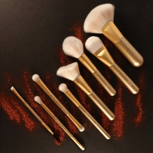 Thumbnail: #302 GOLD CRUSH LARGE FOUNDATION BRUSH - 12PCS