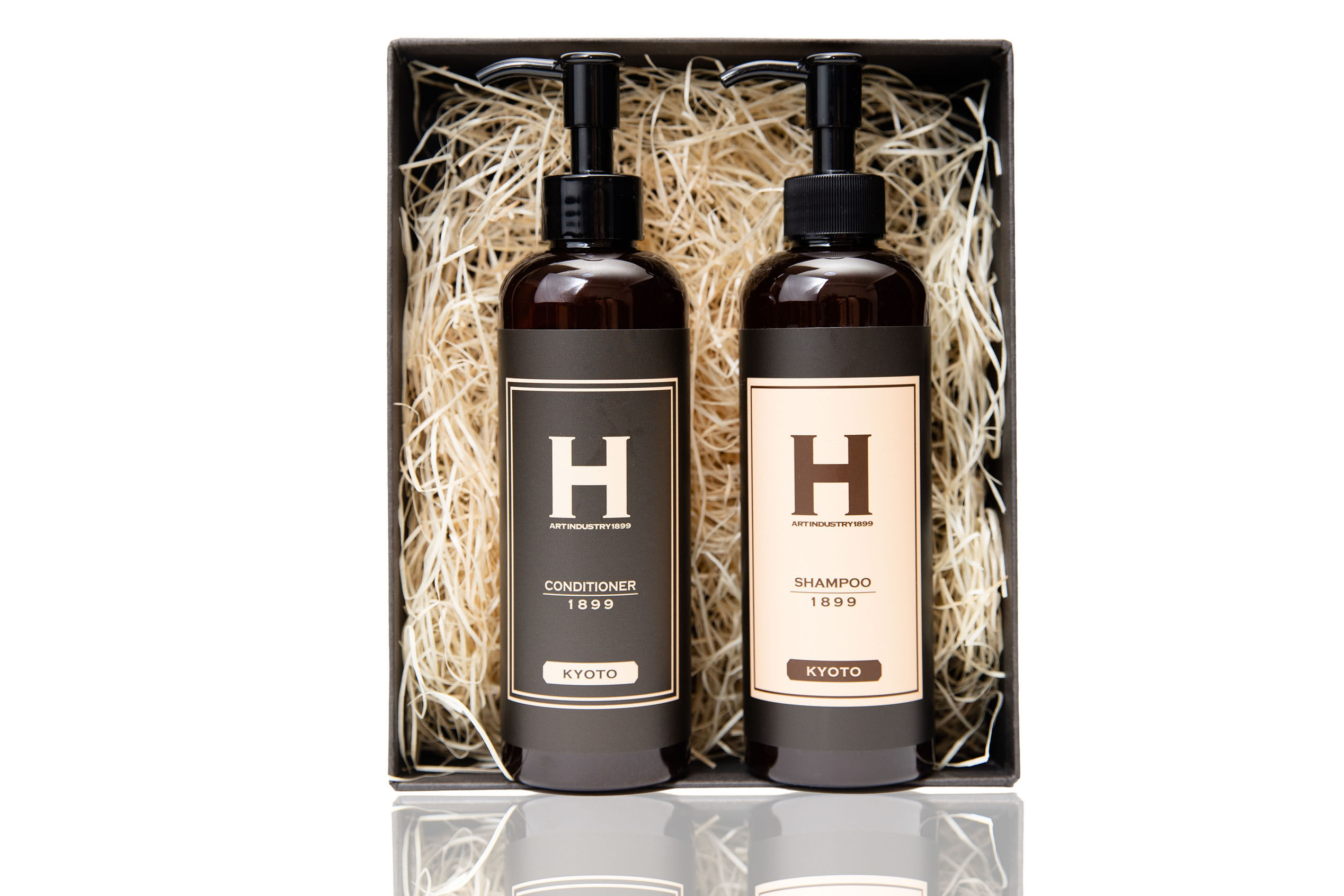 12. Hộp quà: Bộ DẦU GỘI/DẦU XẢ 1899 KYOTO Hộp 2 chai mỗi chai 250ml