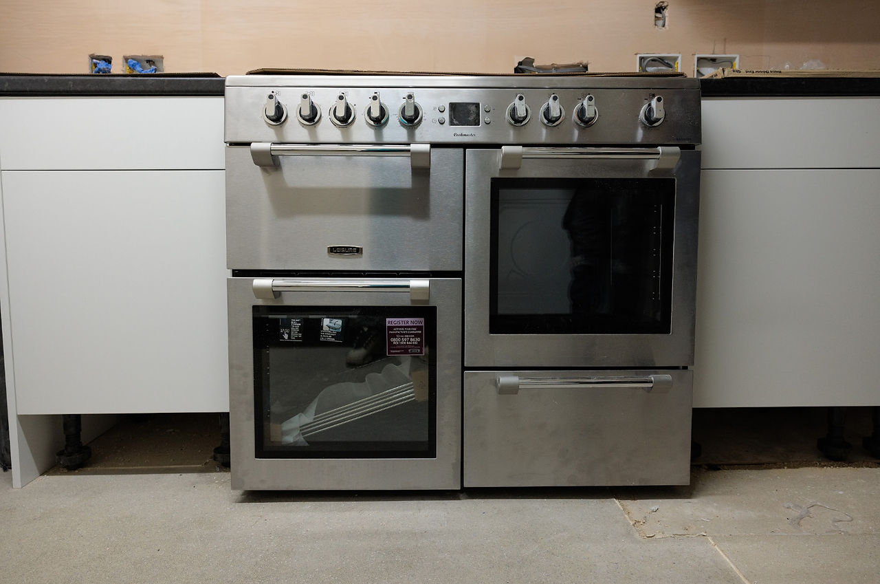 Brand new dual range cooker, donated by Ecosafe group.