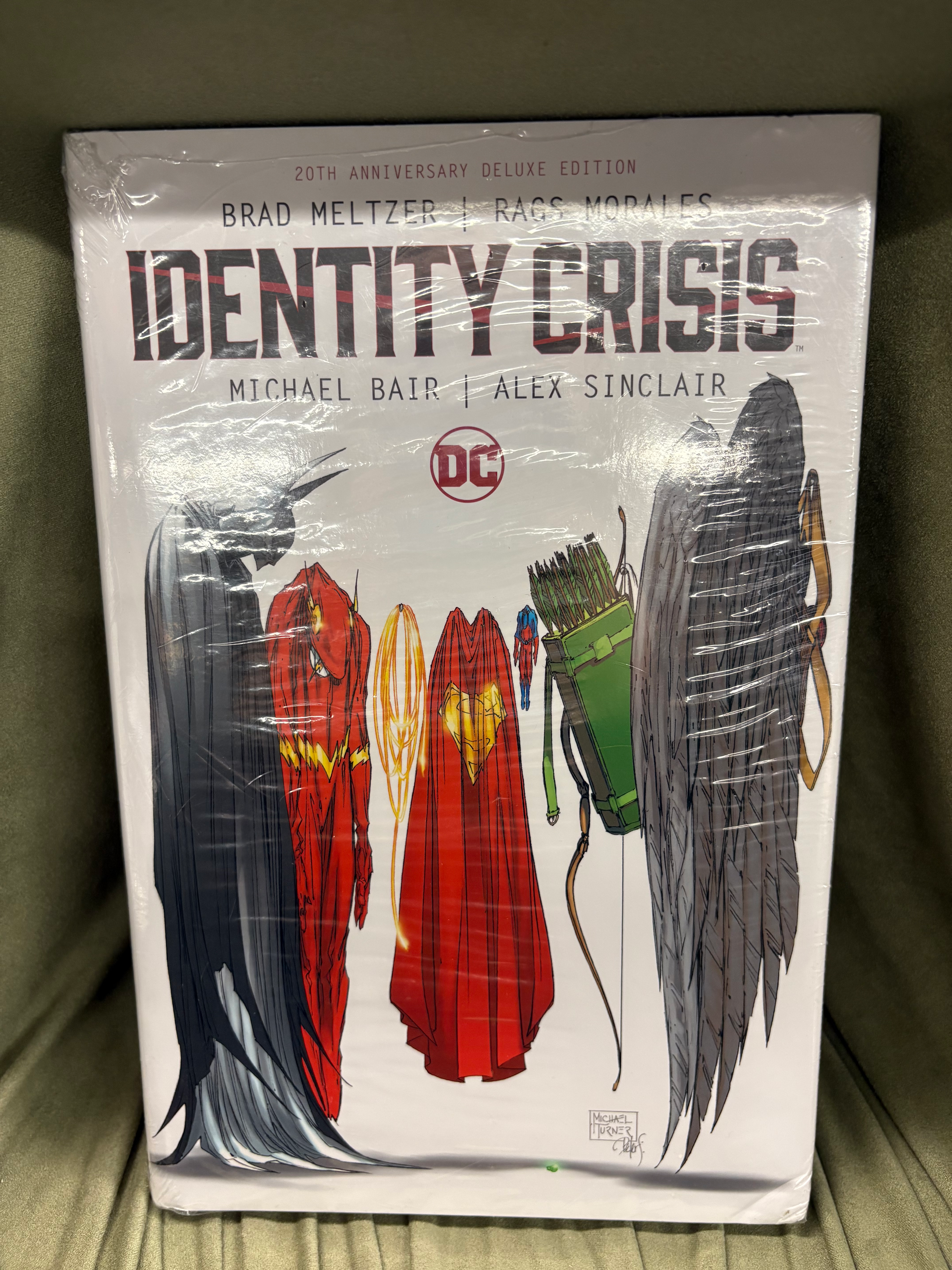 DC Comics: Identity Crisis 20th Anniversary Deluxe Edition hardcover